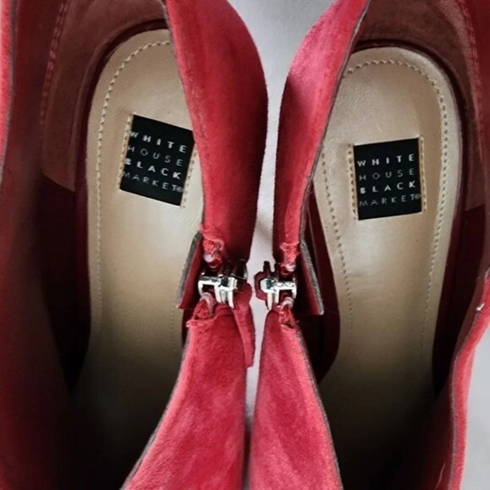 White House Black Market Suede Ankle Boots Booties Pointed Toe Red 9.5M - Picture 8 of 10